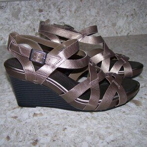 Clarks Pewter Heels ‘Star-Mello’ 6.5 M